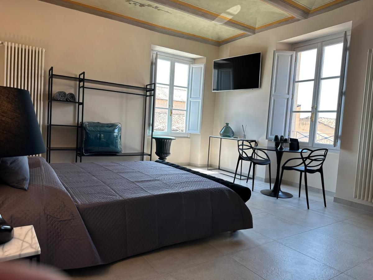 Casa Colonna - Suite Della Torre LʼAquila Exterior foto