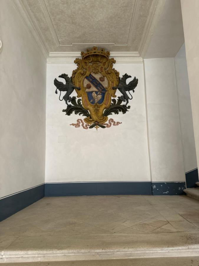 Casa Colonna - Suite Della Torre LʼAquila Exterior foto
