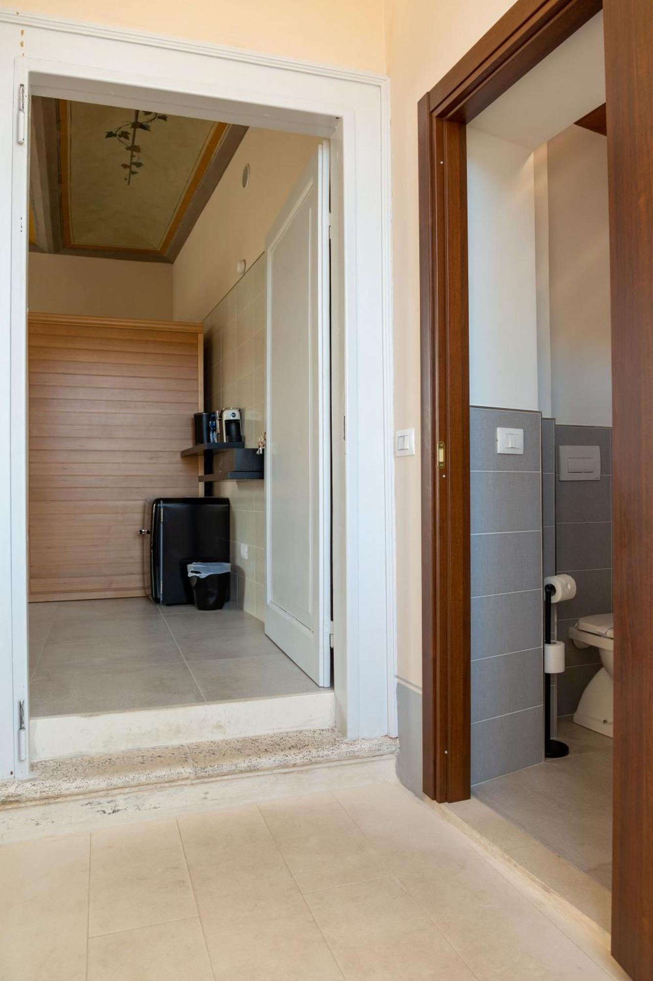 Casa Colonna - Suite Della Torre LʼAquila Exterior foto